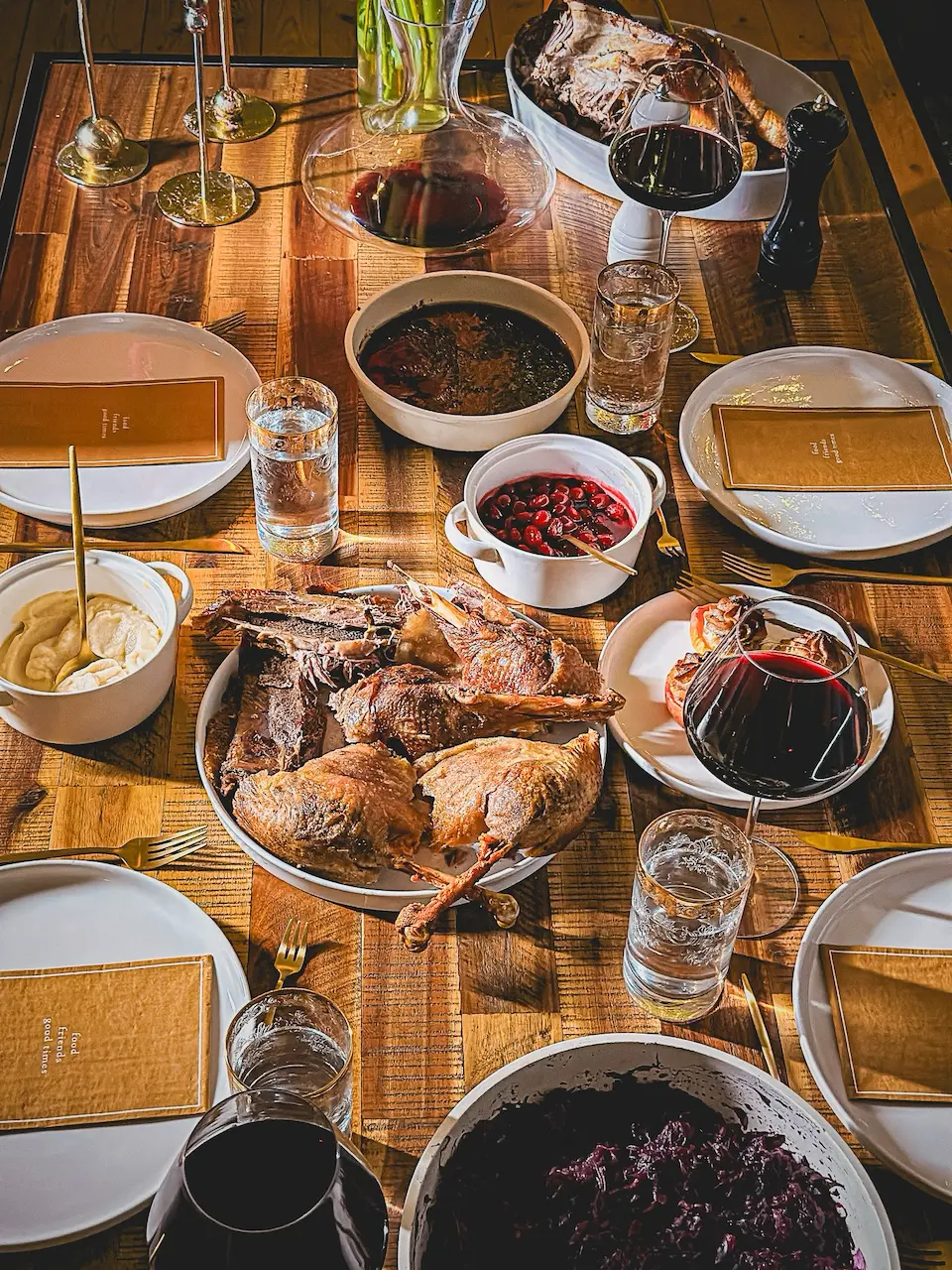 2023-12-01_landhausscherrer.de_copyright-by-foodie_juli_Gans-fuer-zurhause_08.webp Bio-Gans | Chefs Empfehlung | für 4 Personen – Bild 3