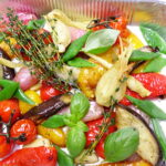 Österliches Gemüse zur Milchlammkeule und Lammkarree mit Paprika Knoblauch und Schalotten