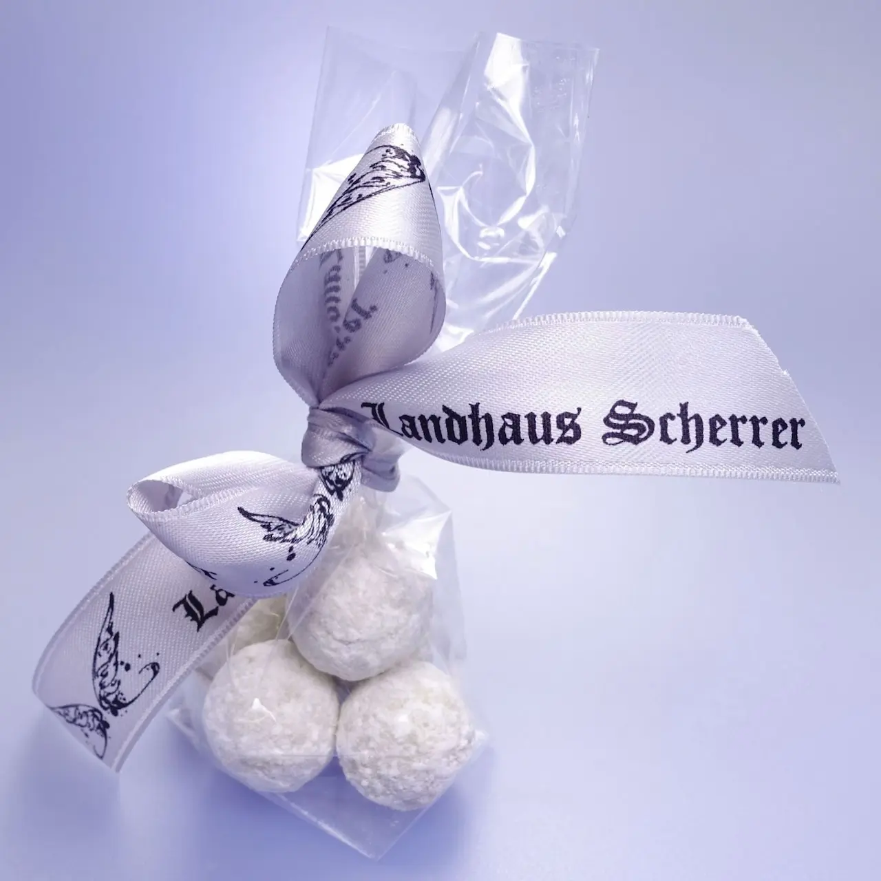 landhausscherrer.de_Champagner-Praline_verpackt.webp Pralinenselektion "Weihnachten"- handgemacht | 12 Stk. – Bild 5