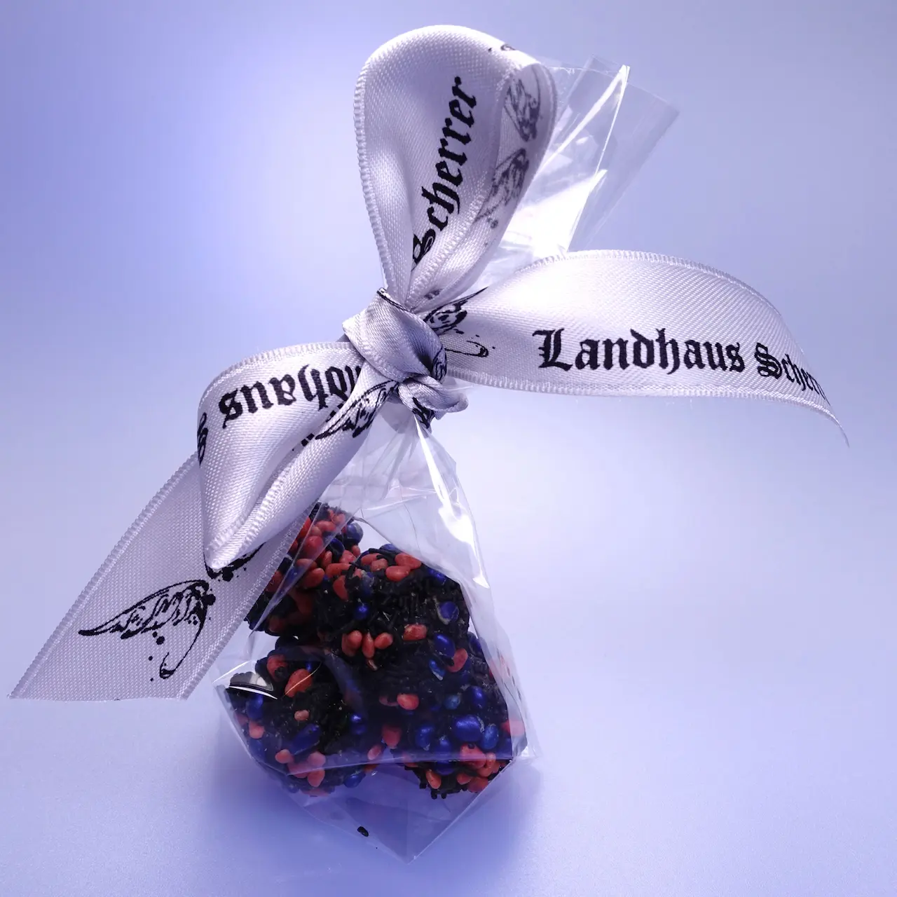 landhausscherrer.de_Lakritz-Pralinen_verpackt.webp Pralinenselektion "Weihnachten"- handgemacht | 12 Stk. – Bild 4