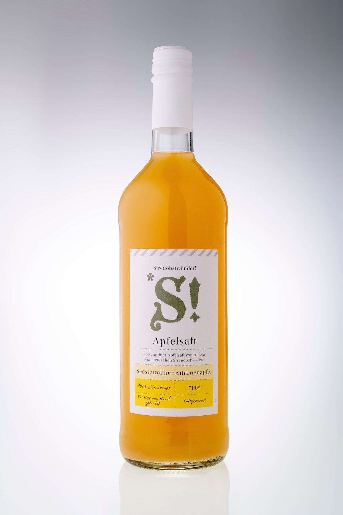 Seestermueher-Zitronenapfel-Saft.jpg Seestermüher Zitronenapfel – Sortenreiner Apfelsaft 700 ml – Bild 1